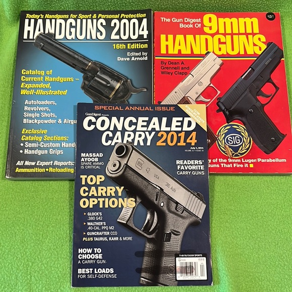 Handguns 9MM Handguns Concealed Carry Books & Magazine - Picture 1 of 9